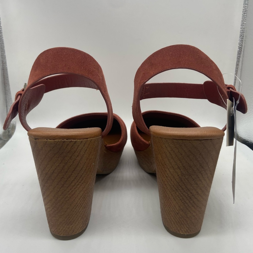 Universal Thread Women's Platform Shoes in Rust Brown - Picture 4 of 4